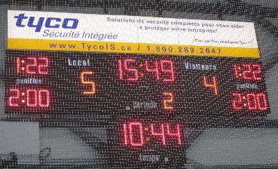 Tableau de pointage de hockey 4707 (18' x 4') - 9710 - Centre Branchaud Brière, Gatineau, Qc